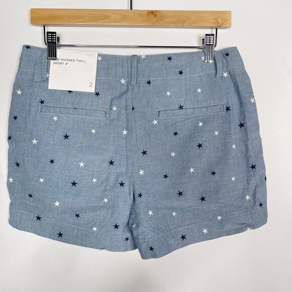 New LOFT Size 2 Blue Star Print The Washed Twill Short 4" Inseam Chambray - Picture 2 of 9